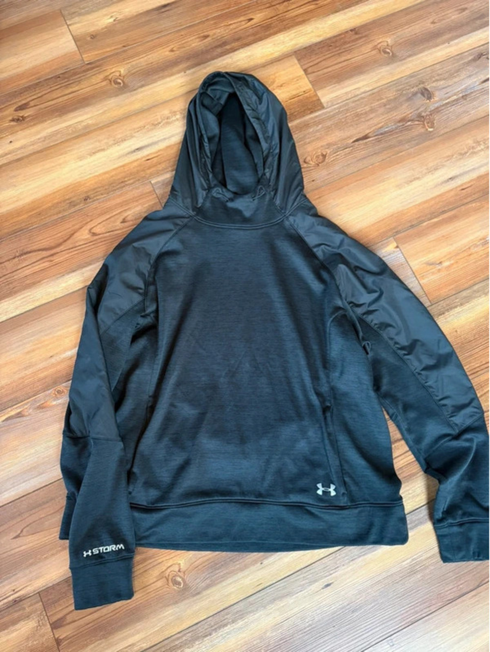 Under Armour storm womens XL hoodie
